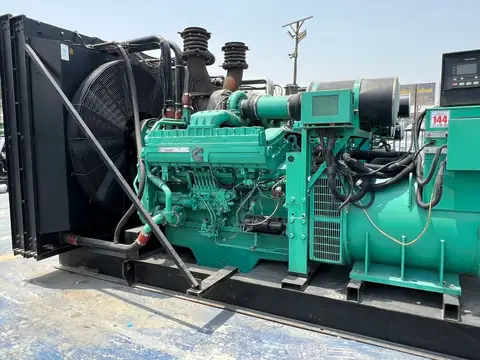 Cummins generator with Stamford alternator — engine detail — photo 2